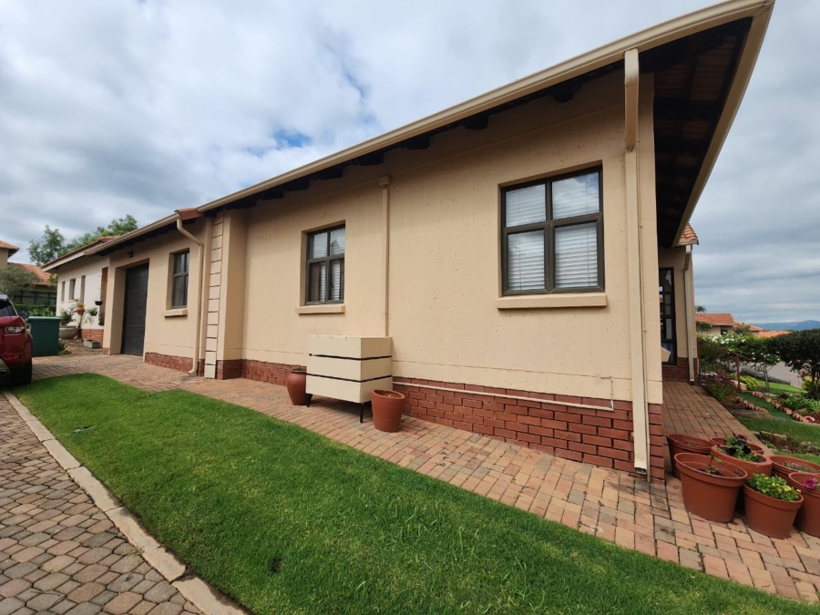 3 Bedroom Property for Sale in Xanadu Nature Estate North West